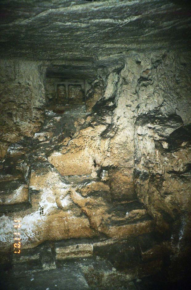 Interior del Mitreo de Dülük