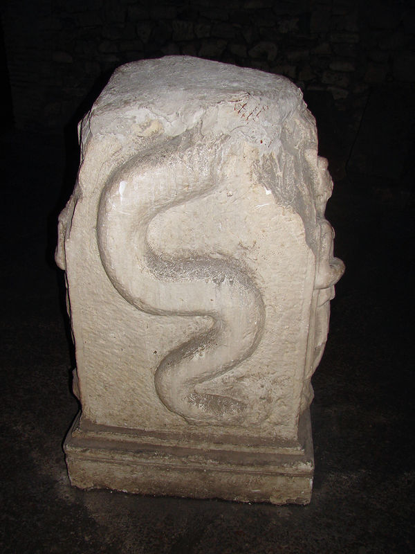 Unknown Altar of Mithraeum San Clemente, back.